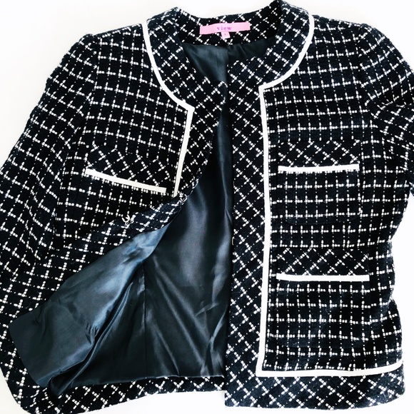 Classic Tweed Jacket - Picture 3 of 5